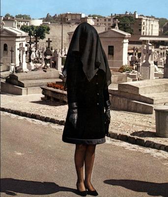 La Mari&eacute;e &eacute;tait en noir