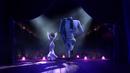 A Monster in Paris - &copy; 2011 EUROPACORP &ndash; BIBO FILMS &ndash; FRANCE 3 CINEMA - WALKING THE DOG