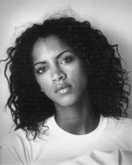 Noémie Lenoir Noémie Lenoir