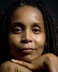 V&eacute;ronique Kanor