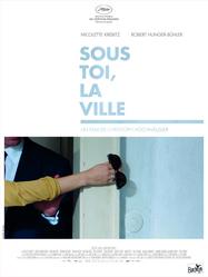 Sous toi, la ville