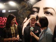 Les festivals d'extr&ecirc;me-orient accueillent le cin&eacute;ma fran&ccedil;ais - jan Kounen et Anna Mouglalis &agrave; Hong Kong - &copy; Unifrance.org
