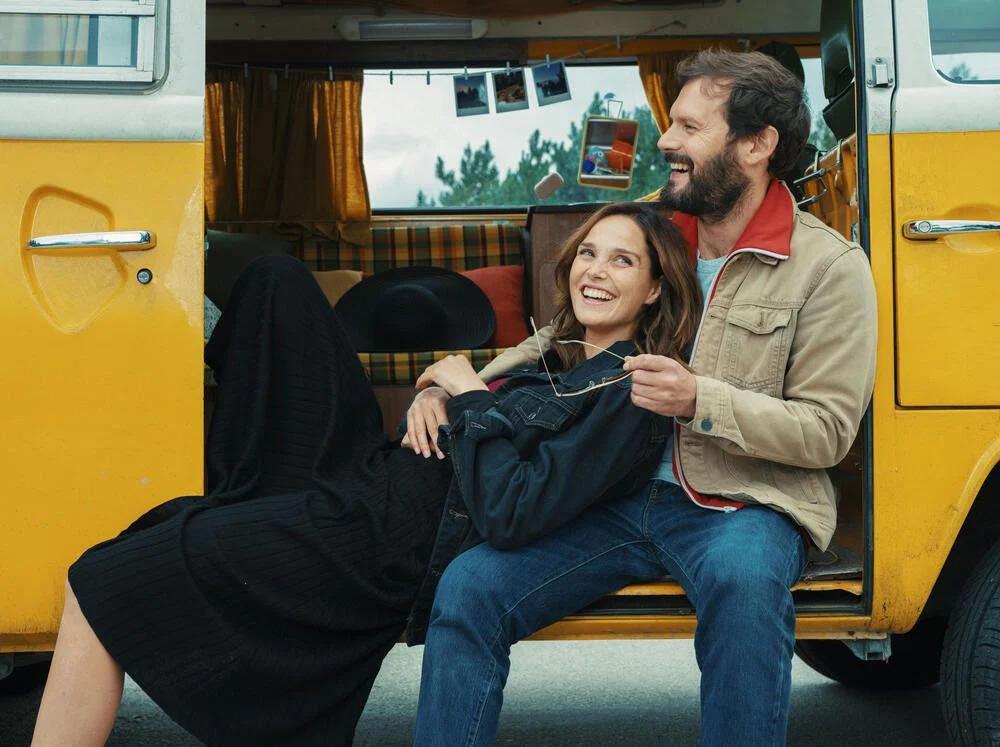 Tout le bleu du ciel - © Copyright FRANÇOIS LEFEBVRE / EN VOITURE SIMONE / TF1 Tout le bleu du ciel - © Copyright FRANÇOIS LEFEBVRE / EN VOITURE SIMONE / TF1