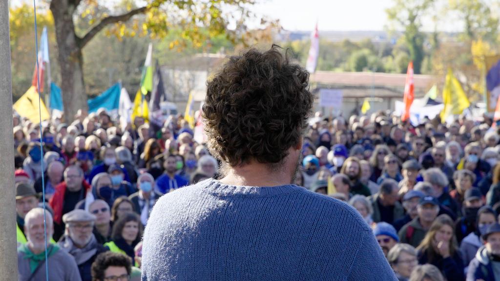 De l'eau jaillit le feu - © Fabien Mazzocco De l'eau jaillit le feu - © Fabien Mazzocco