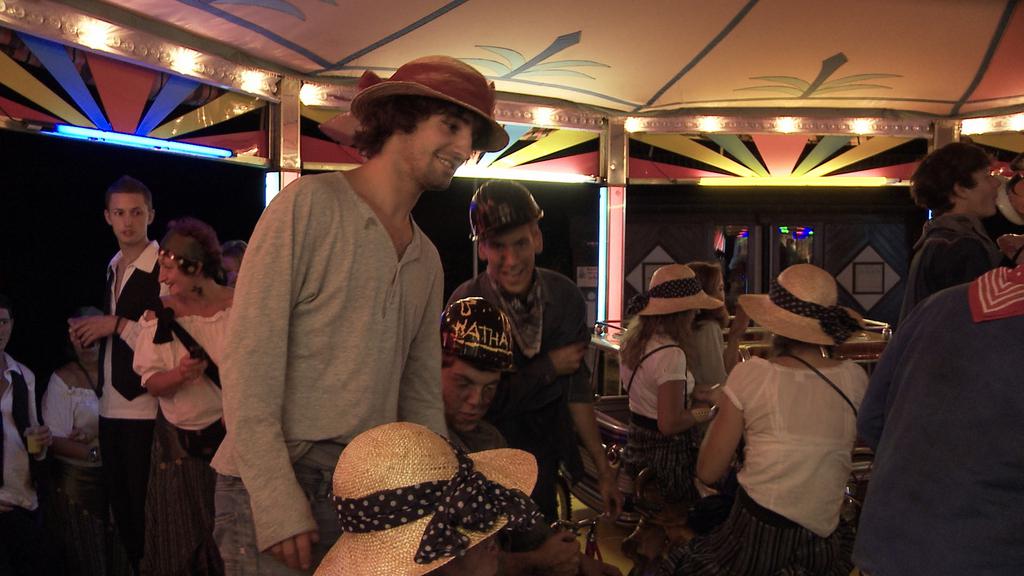 Tête la première Tête la première