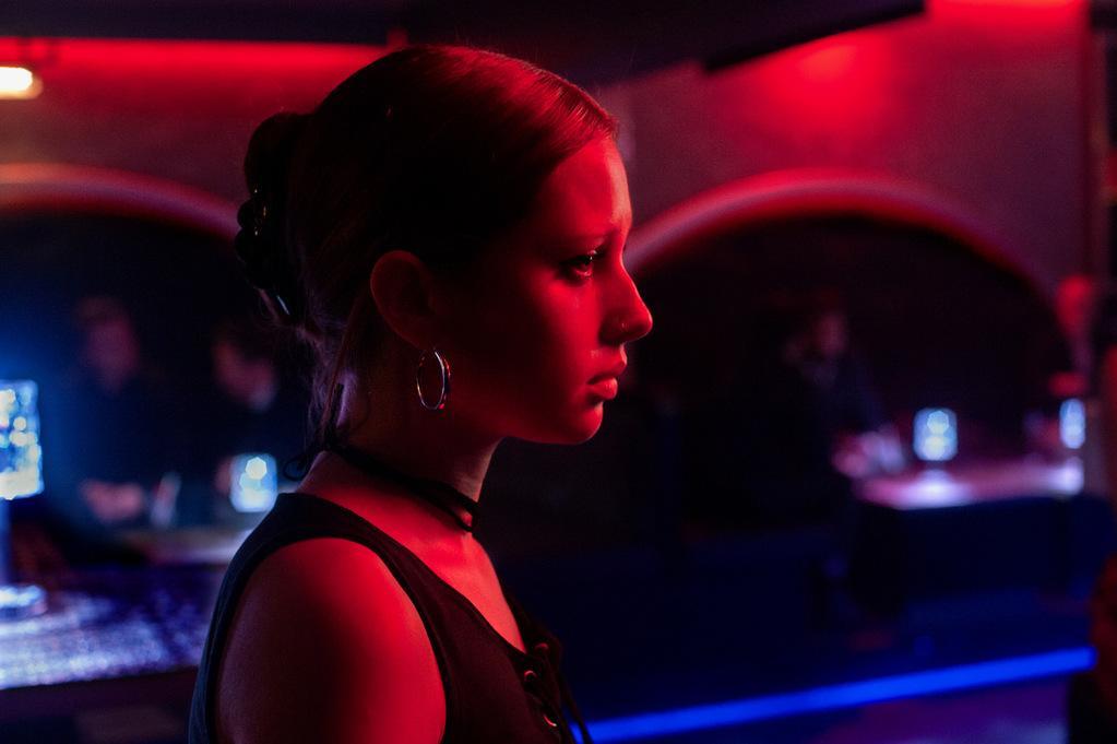 The Girls From Above - &copy; Paprika Films - Kwassa Films