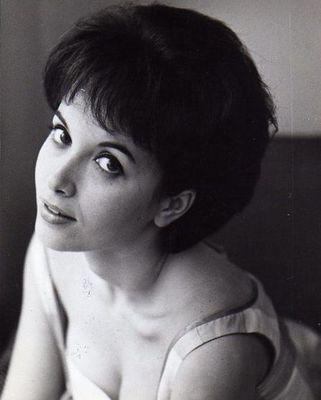 Éliane D'Almeida Éliane D'Almeida