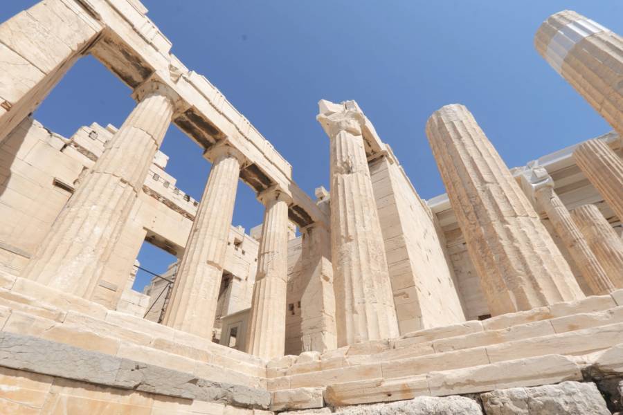 L'Acropole : Mégastructure de la Grèce Antique L'Acropole : Mégastructure de la Grèce Antique