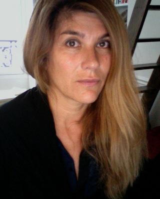 Val&eacute;rie Knight