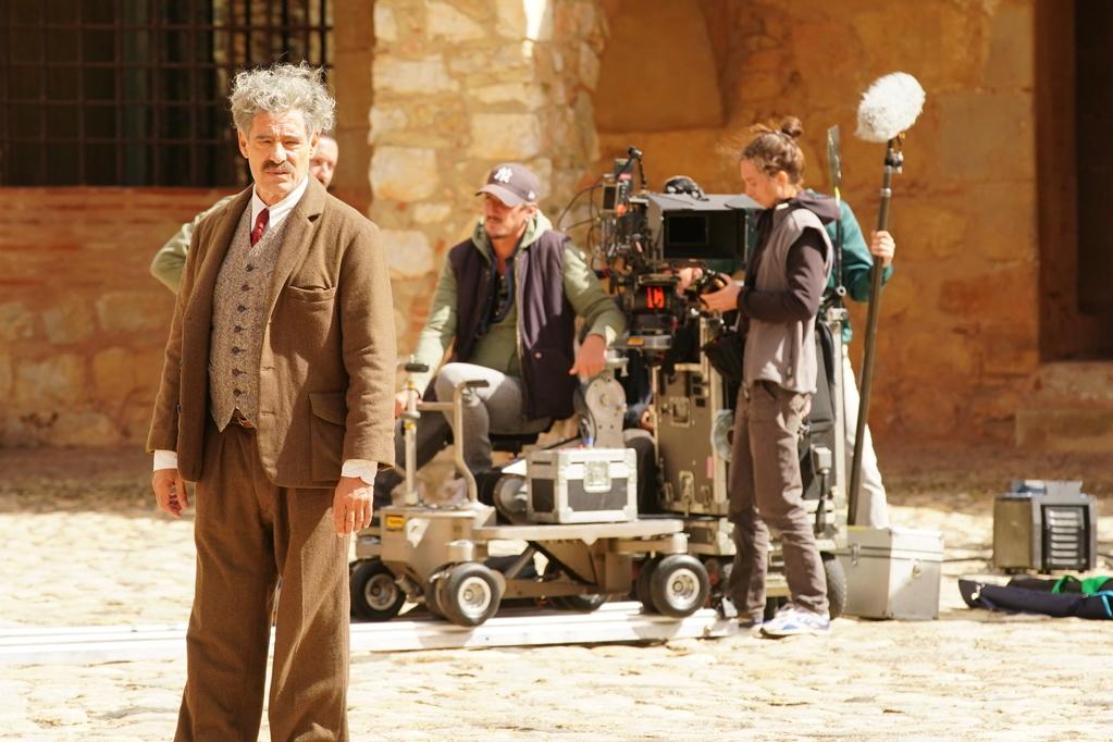 G&eacute;rard Lanvin - &copy; David Koskas &copy; 2021 SAME PLAYER &ndash; GAUMONT &ndash; MONTAUK FILMS - FRANCE 2 CIN&Eacute;MA &ndash; C8 FILMS