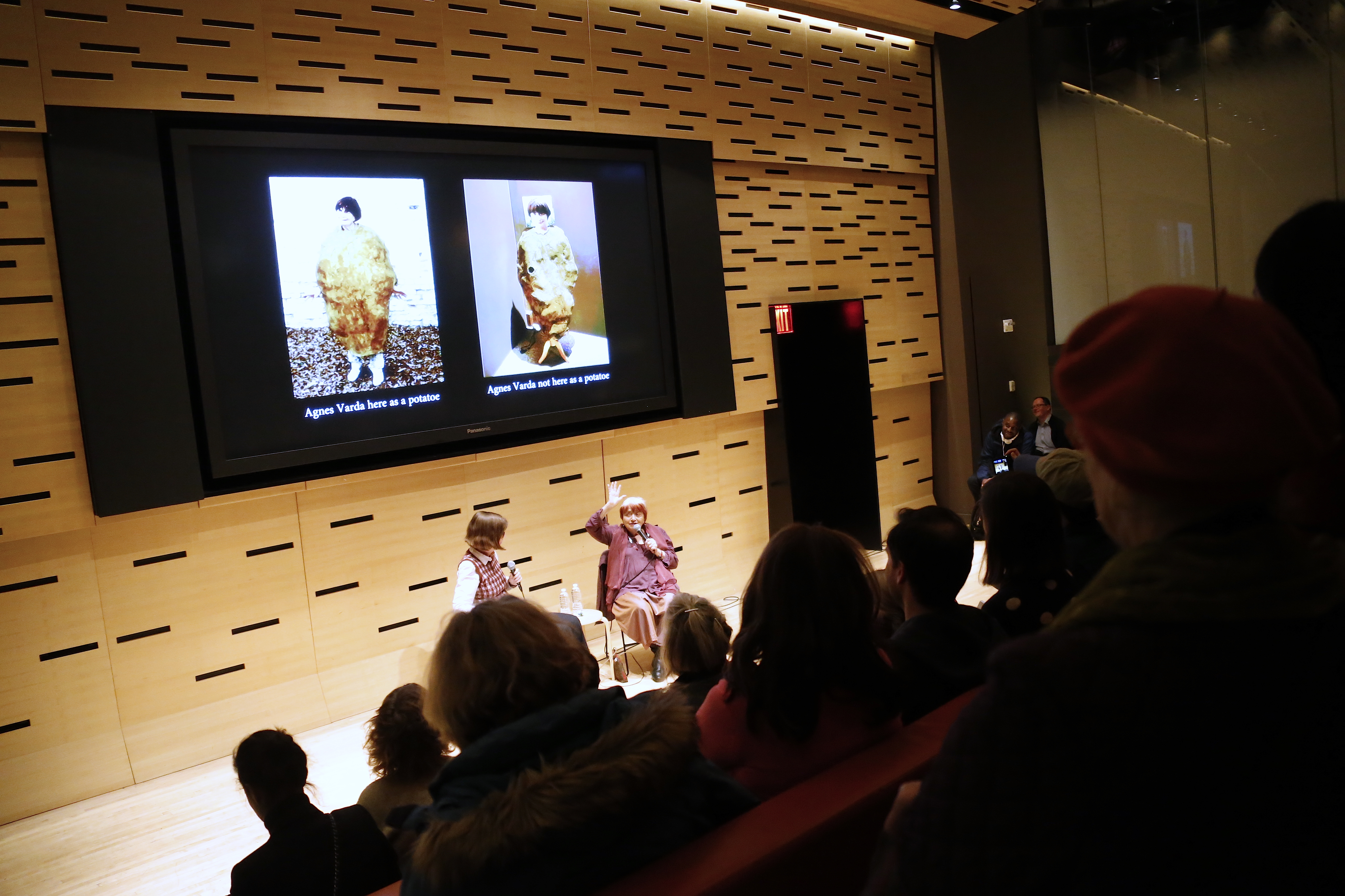 Magnífica edición del 22.° Rendez-Vous With French Cinema de Nueva York - Agnès Varda au Elinor Bunin Monroe Theater - © Bestimage Magnífica edición del 22.° Rendez-Vous With French Cinema de Nueva York - Agnès Varda au Elinor Bunin Monroe Theater - © Bestimage