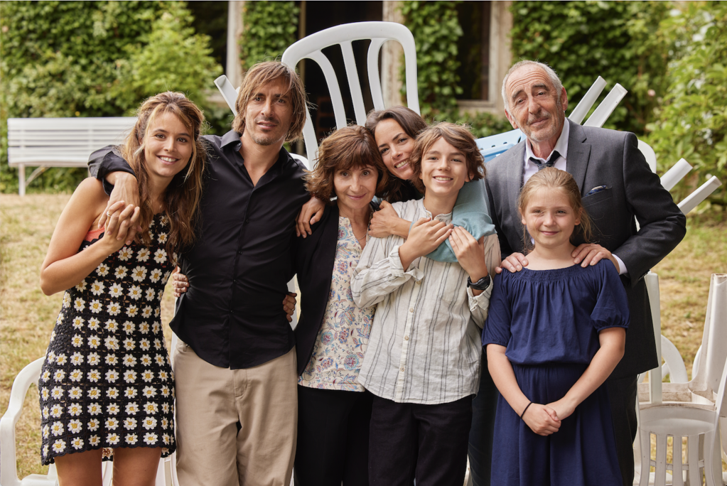 Sous le tapis - © Florent Drillon - Mandarie & Cie Sous le tapis - © Florent Drillon - Mandarie & Cie