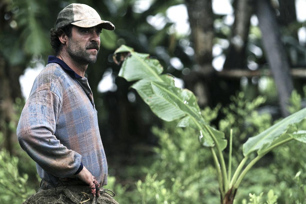 Opéración E - © Raul Soto Rodriguez 2012 Ajoz Films - Tormenta Films - Zircozine Opéración E - © Raul Soto Rodriguez 2012 Ajoz Films - Tormenta Films - Zircozine