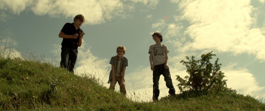 Aux yeux des vivants Aux yeux des vivants