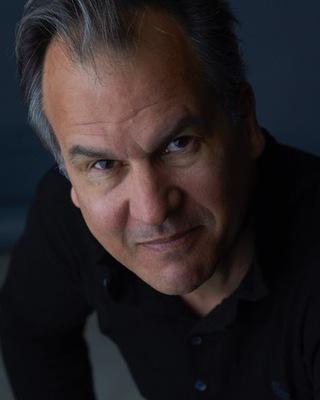 Christopher Buchholz Christopher Buchholz