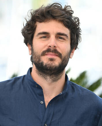 Adrian Moyse Dullin Adrian Moyse Dullin