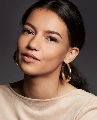 Anissia Hachemi Anissia Hachemi