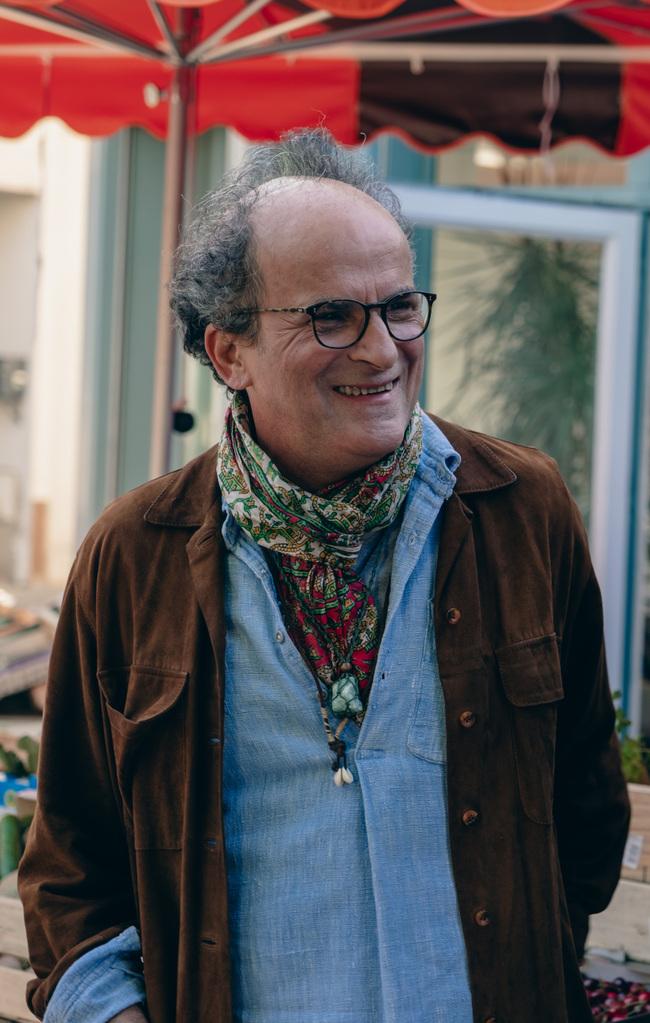 Lionel Abelanski - © Las Palmeras - Nolita Cinéma - M6 Films - Wild Bunch - Princesse Béli - Elephant Story - Elephant Adventures Lionel Abelanski - © Las Palmeras - Nolita Cinéma - M6 Films - Wild Bunch - Princesse Béli - Elephant Story - Elephant Adventures