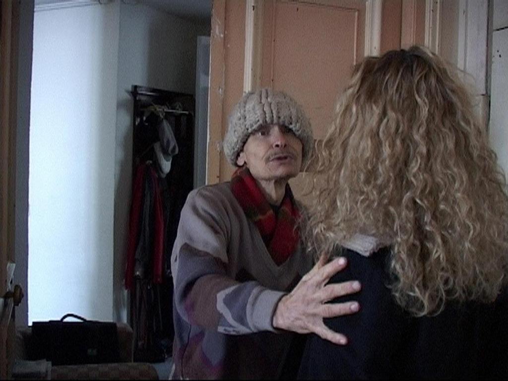 La Vie est une goutte suspendue La Vie est une goutte suspendue