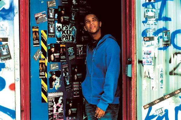 Dans tes reves / 仮題:夢の中で Dans tes reves / 仮題:夢の中で