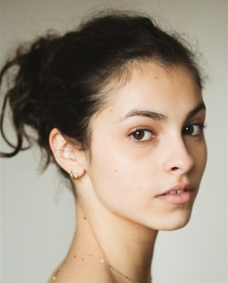 Léah Aubert Léah Aubert