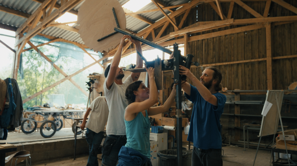 Low-Tech - © Irrévérence Films Low-Tech - © Irrévérence Films