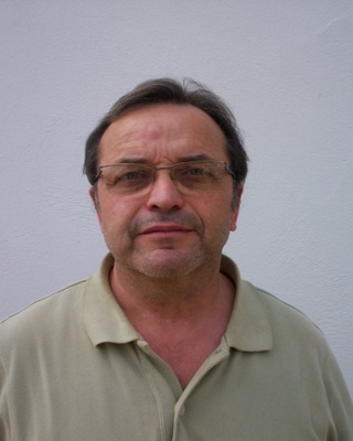Martial Guih&eacute;neuf