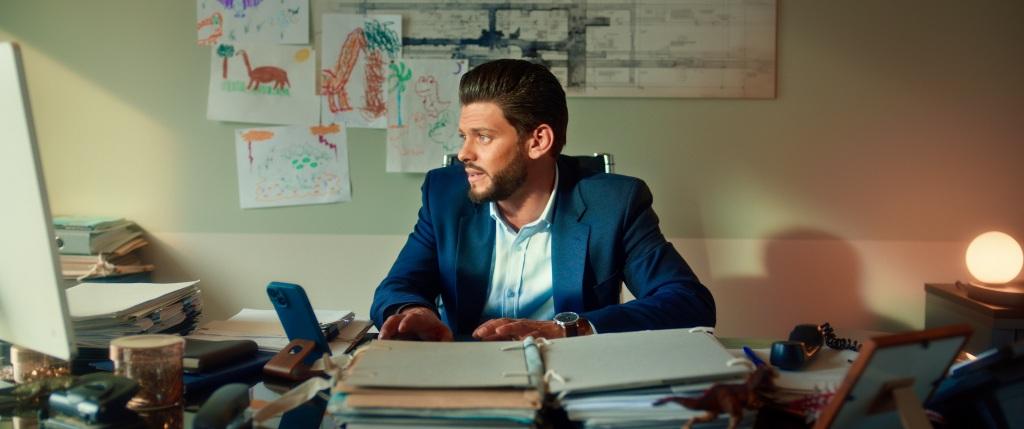 Le Million - © 2025 CURIOSA FILMS - GV PRODUCTIONS - APOLLO FILMS DISTRIBUTION - M6 FILMS Le Million - © 2025 CURIOSA FILMS - GV PRODUCTIONS - APOLLO FILMS DISTRIBUTION - M6 FILMS