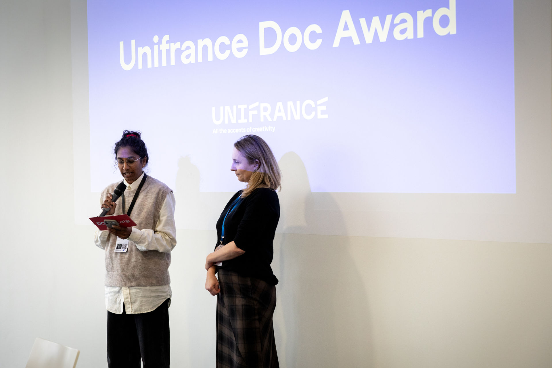 El proyecto ‘Akal’, de Basma Rkioui, recibe un Unifrance Doc Award en el festival DOK Leipzig - Malin Hüber & Tijana Djukic - © Sophie Mahler El proyecto ‘Akal’, de Basma Rkioui, recibe un Unifrance Doc Award en el festival DOK Leipzig - Malin Hüber & Tijana Djukic - © Sophie Mahler