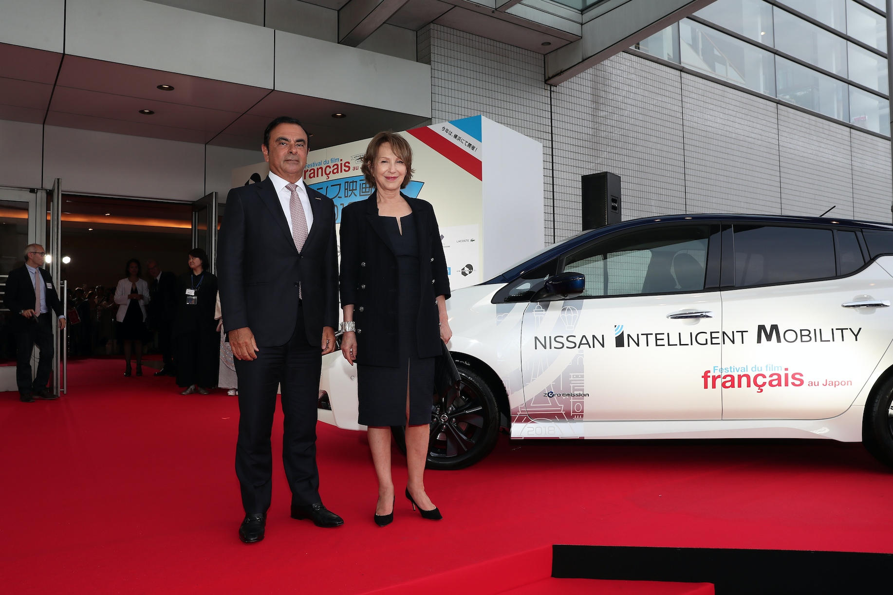 June 21: Opening of the 26th French Film Festival in Japan - Carlos Ghosn et Nathalie Baye - © Laurent Campus June 21: Opening of the 26th French Film Festival in Japan - Carlos Ghosn et Nathalie Baye - © Laurent Campus