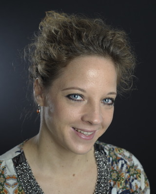 Szandra Deáky Szandra Deáky