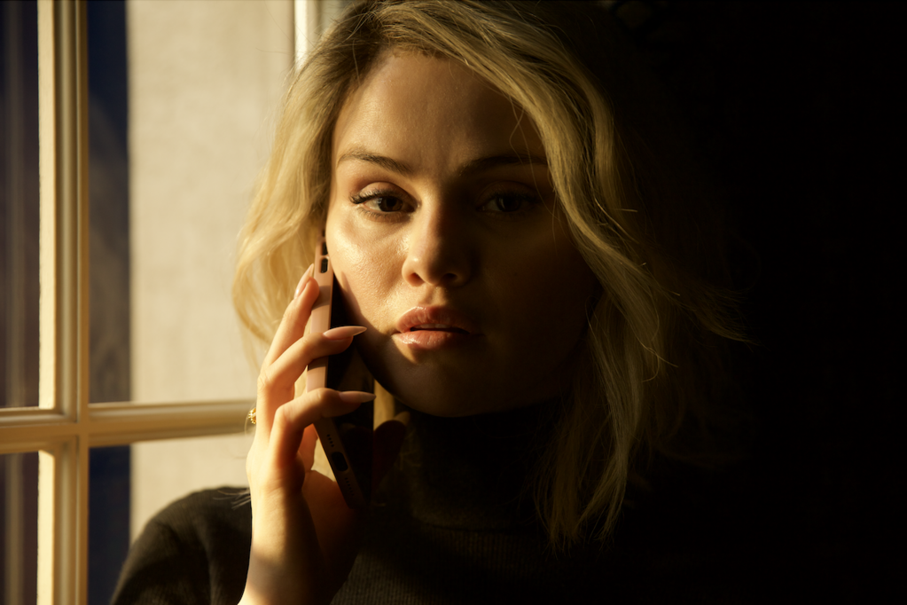 Selena Gomez - &copy; Why Not Production - Chapter 2 - Path&eacute;