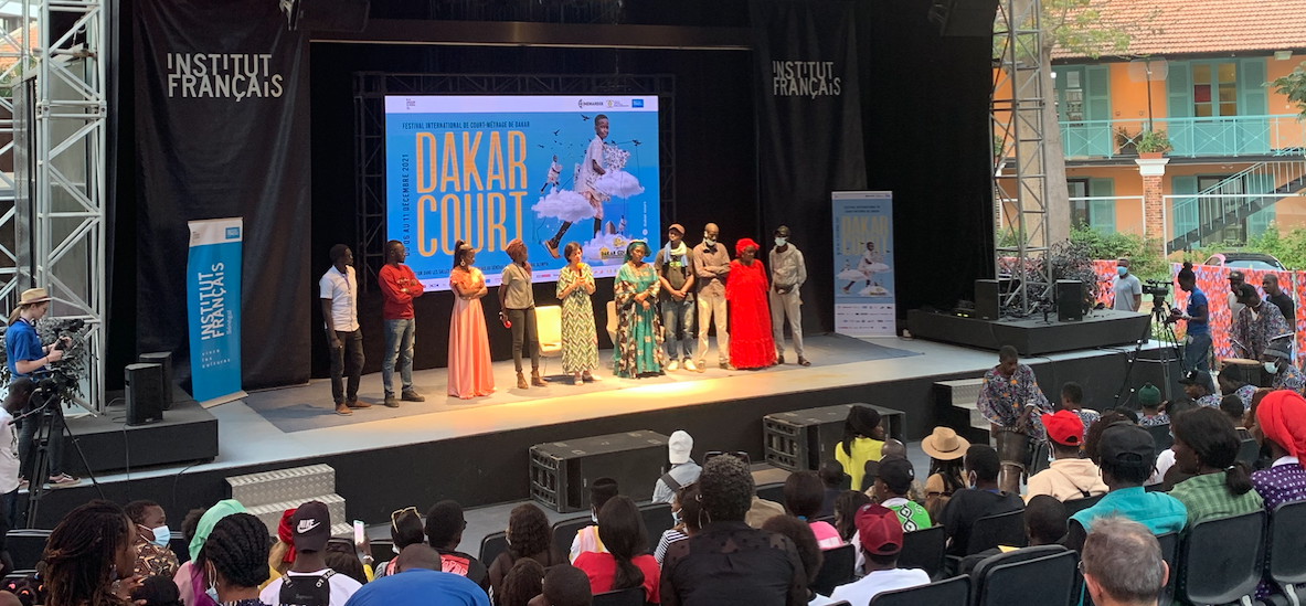 UniFrance organise les 5es Rencontres du cinéma francophone en Afrique - Christine Gendre d'UniFrance (au centre) à la suite de la présentation du programme de courts français et francophones. UniFrance organise les 5es Rencontres du cinéma francophone en Afrique - Christine Gendre d'UniFrance (au centre) à la suite de la présentation du programme de courts français et francophones.