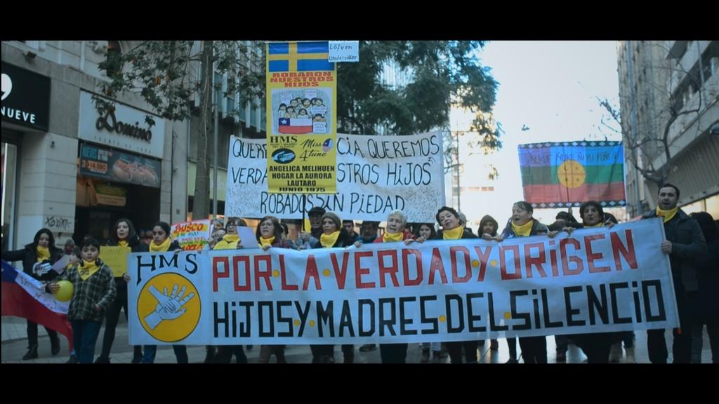 Adoption internationale : un scandale planétaire Adoption internationale : un scandale planétaire