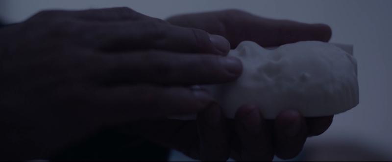 Son visage Son visage