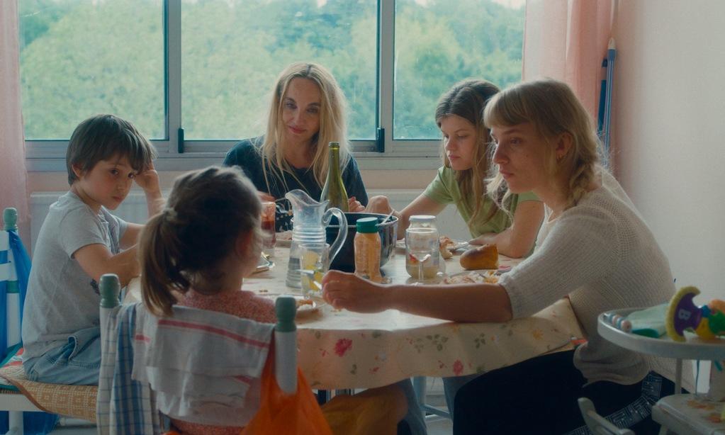 Chloé Mons Chloé Mons