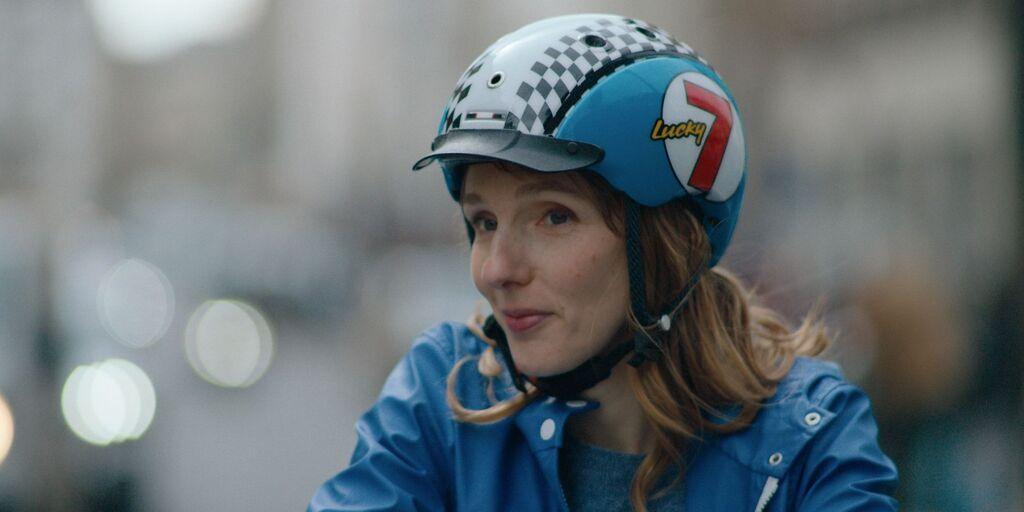 Une fille en or - &copy; 2025 - La F&eacute;line Films - Les Films de la Capitaine - Kar&eacute; Productions