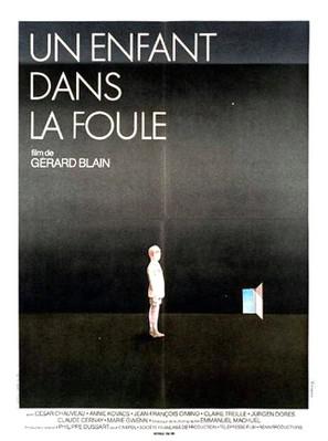 Un enfant dans la foule Un enfant dans la foule