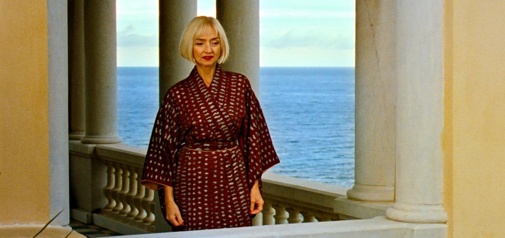 Reflection in a Dead Diamond