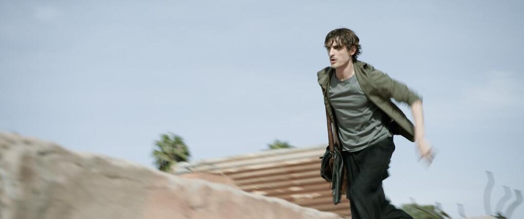 Niels Schneider Niels Schneider