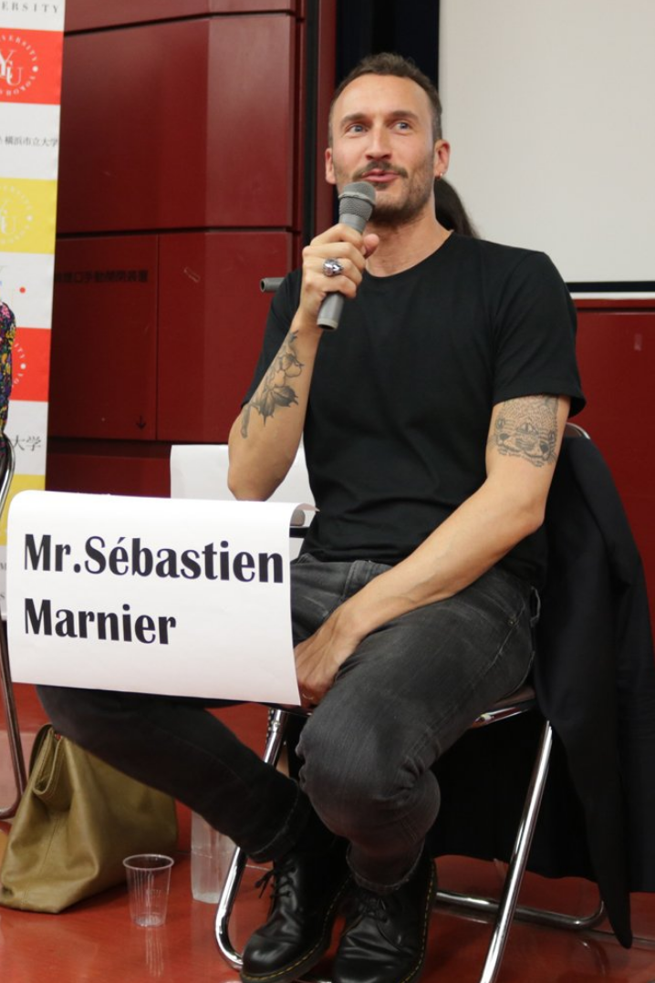 21 de junio – 2° día del Festival - Masterclass de Sébastien Marnier à l'Université de Yokohama 21 de junio – 2° día del Festival - Masterclass de Sébastien Marnier à l'Université de Yokohama