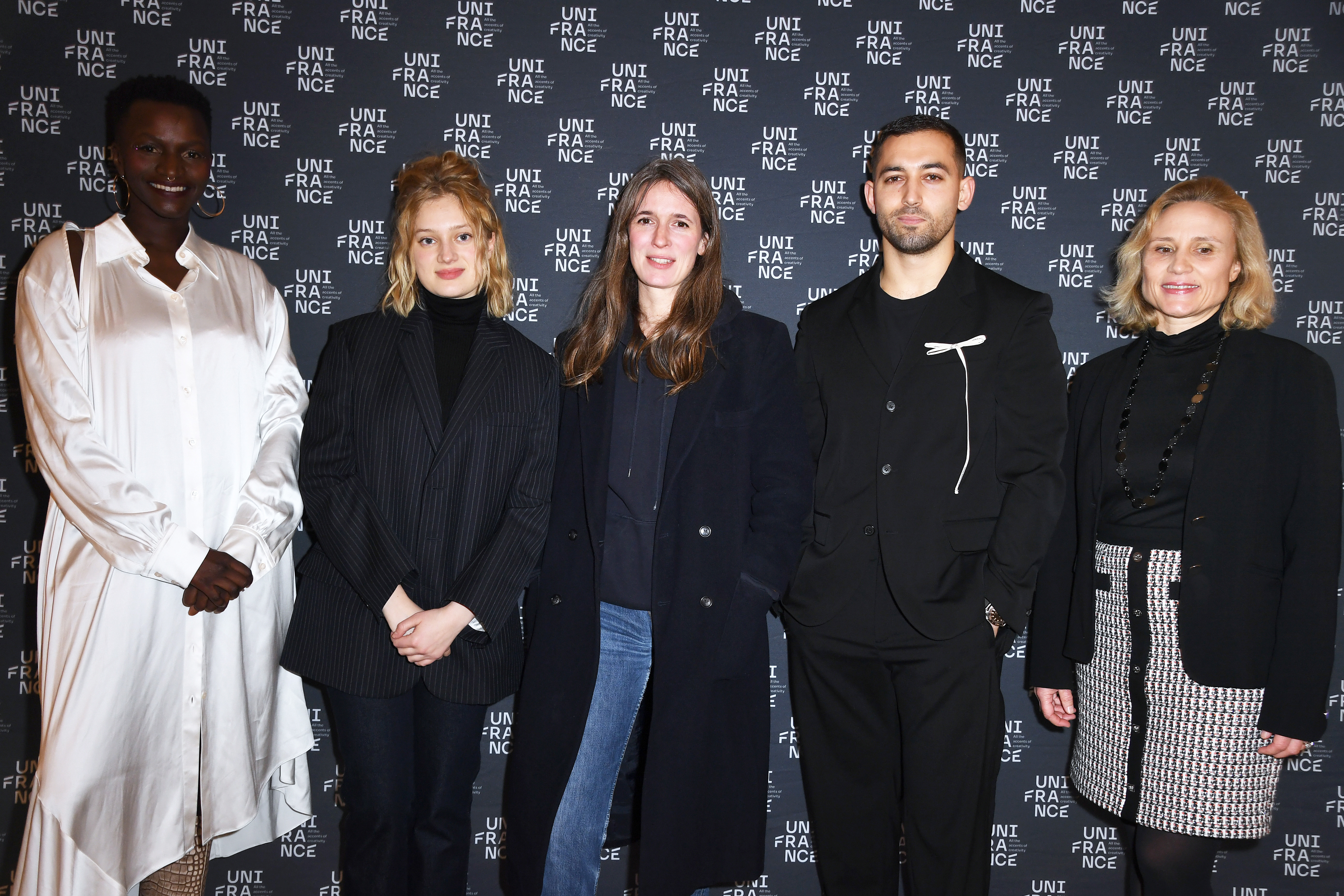 Virginie Efira receives a French Cinema Award from Unifrance - Anabelle Lengronne, Nadia Tereszkiewicz, Celine Devaux, Dali Benssalah et Daniela Elstner - © Giancarlo Gorassini/Unifrance Virginie Efira receives a French Cinema Award from Unifrance - Anabelle Lengronne, Nadia Tereszkiewicz, Celine Devaux, Dali Benssalah et Daniela Elstner - © Giancarlo Gorassini/Unifrance