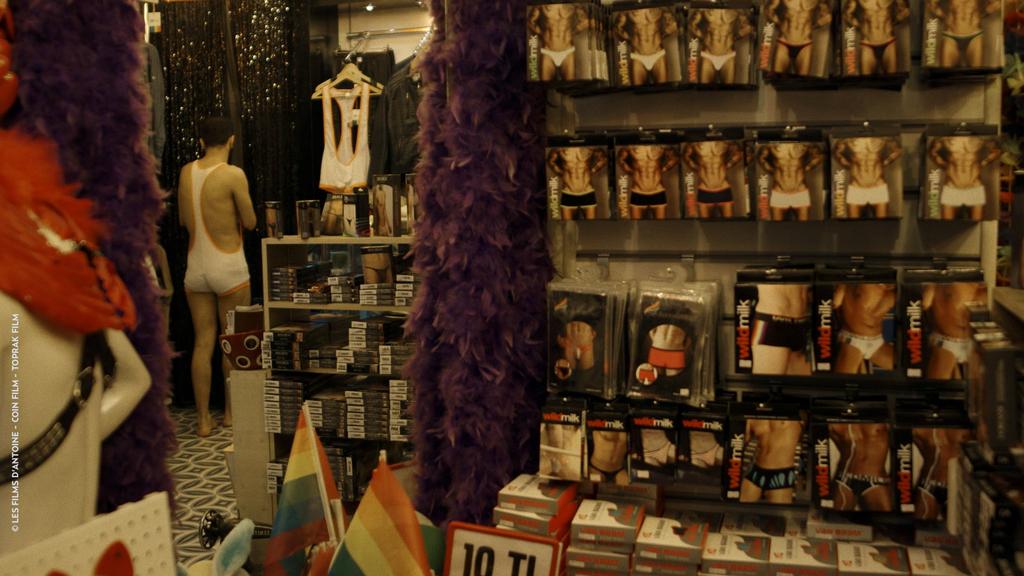 Un visa pour la liberté - Mr. Gay Syria Un visa pour la liberté - Mr. Gay Syria