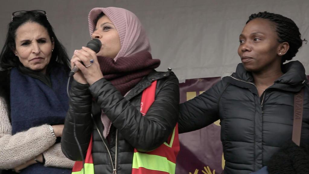  We Are Coming - Chronique d'une r&eacute;volution f&eacute;ministe