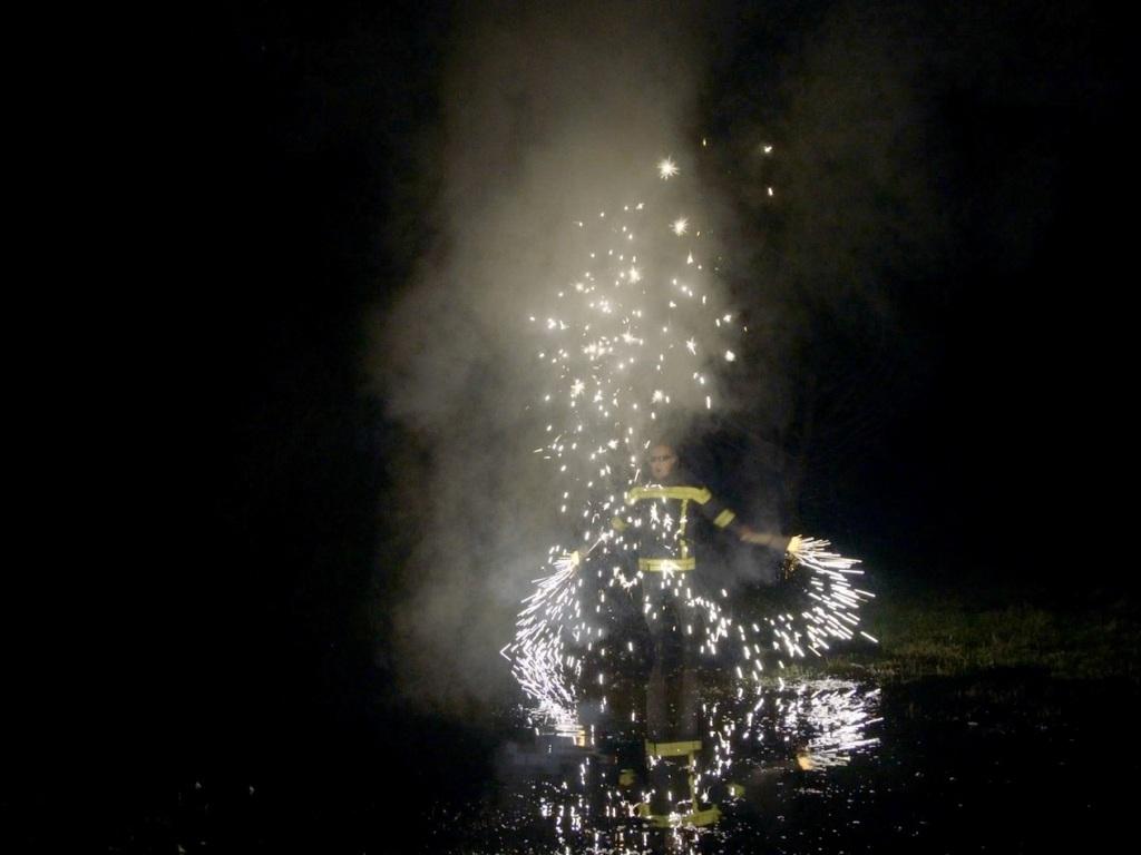 Un pays en flammes Un pays en flammes