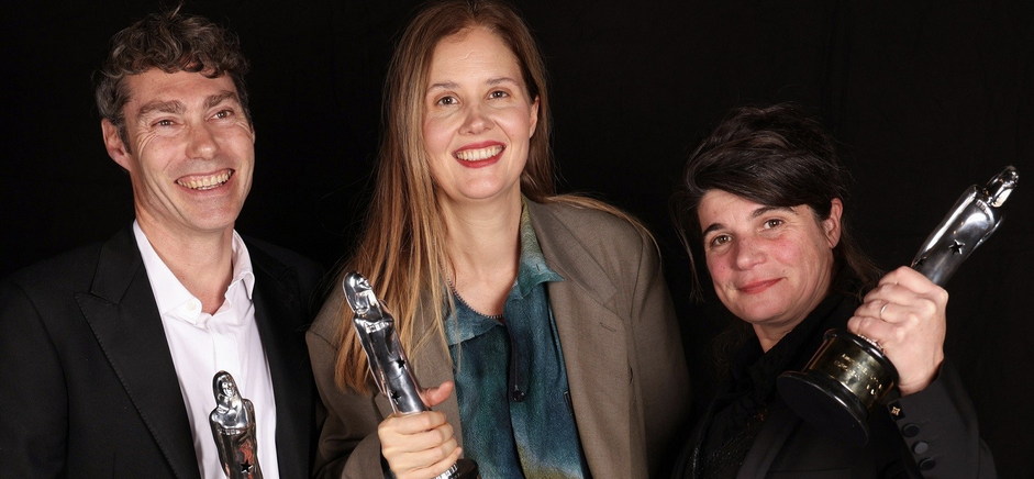 "Anatomy of a Fall" triumphs at the European Film Awards 2023 - David Thion, Justine Triet et Marie Ange Luciani - © European Film Awards "Anatomy of a Fall" triumphs at the European Film Awards 2023 - David Thion, Justine Triet et Marie Ange Luciani - © European Film Awards