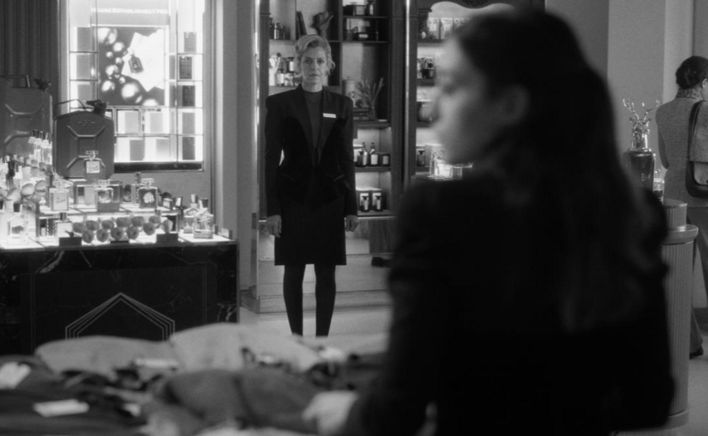 Deux personnes échangeant de la salive Deux personnes échangeant de la salive