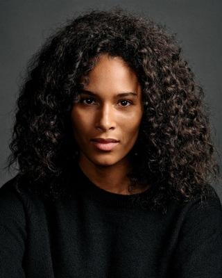 Cindy Bruna Cindy Bruna