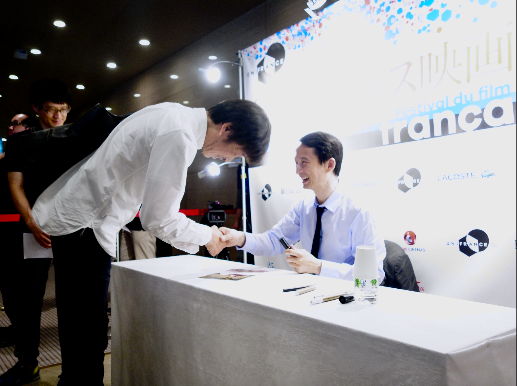 Portfolio - Séance de dédicaces de Tran Anh Hung Portfolio - Séance de dédicaces de Tran Anh Hung