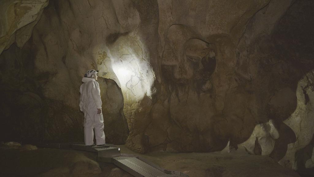 Chauvet, Humanity's First Great Masterpiece - &copy; &copy; france.tv studio